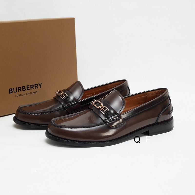 Burberry Men's Shoes 38